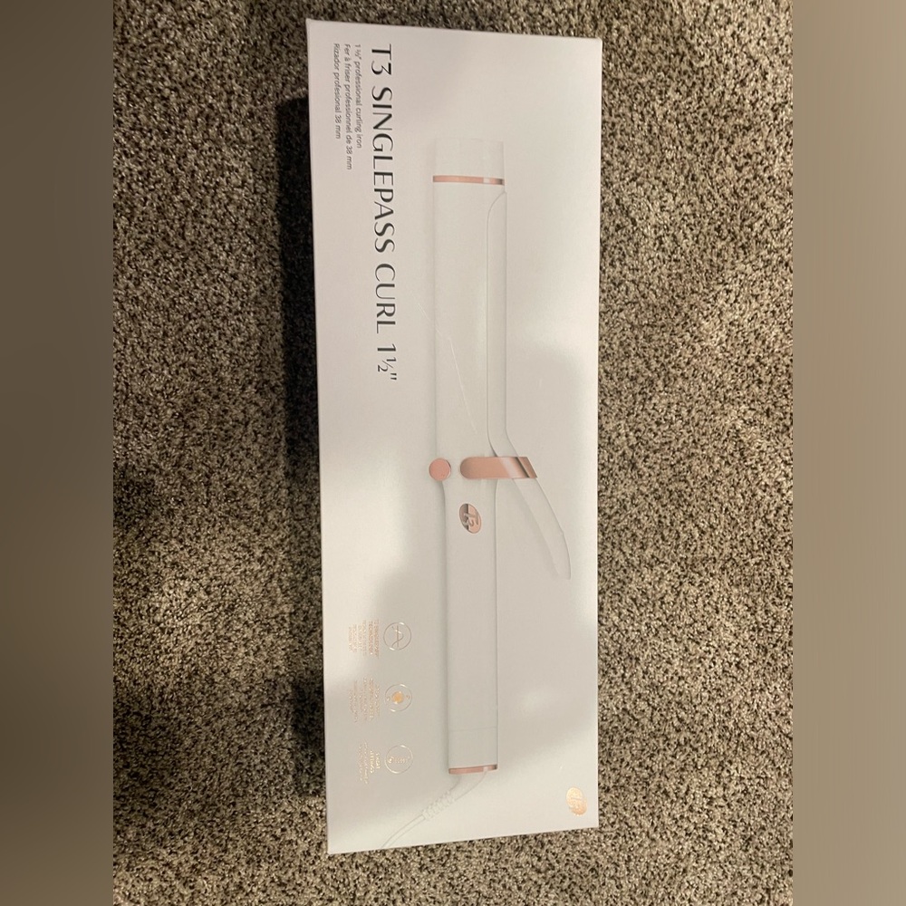 T3 SinglePass Curl 1.5” ceramic long barrel curling and wave iron